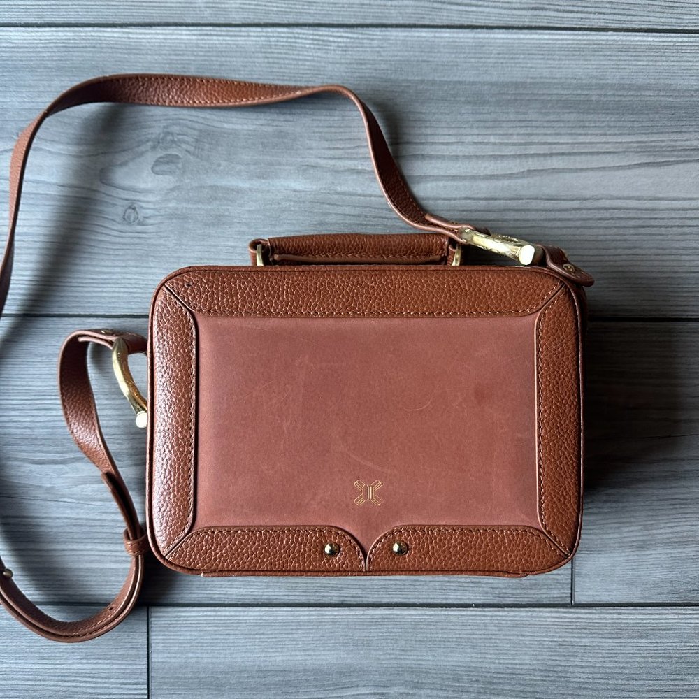 Sancia Elvire Cross Body Bag In Cognac